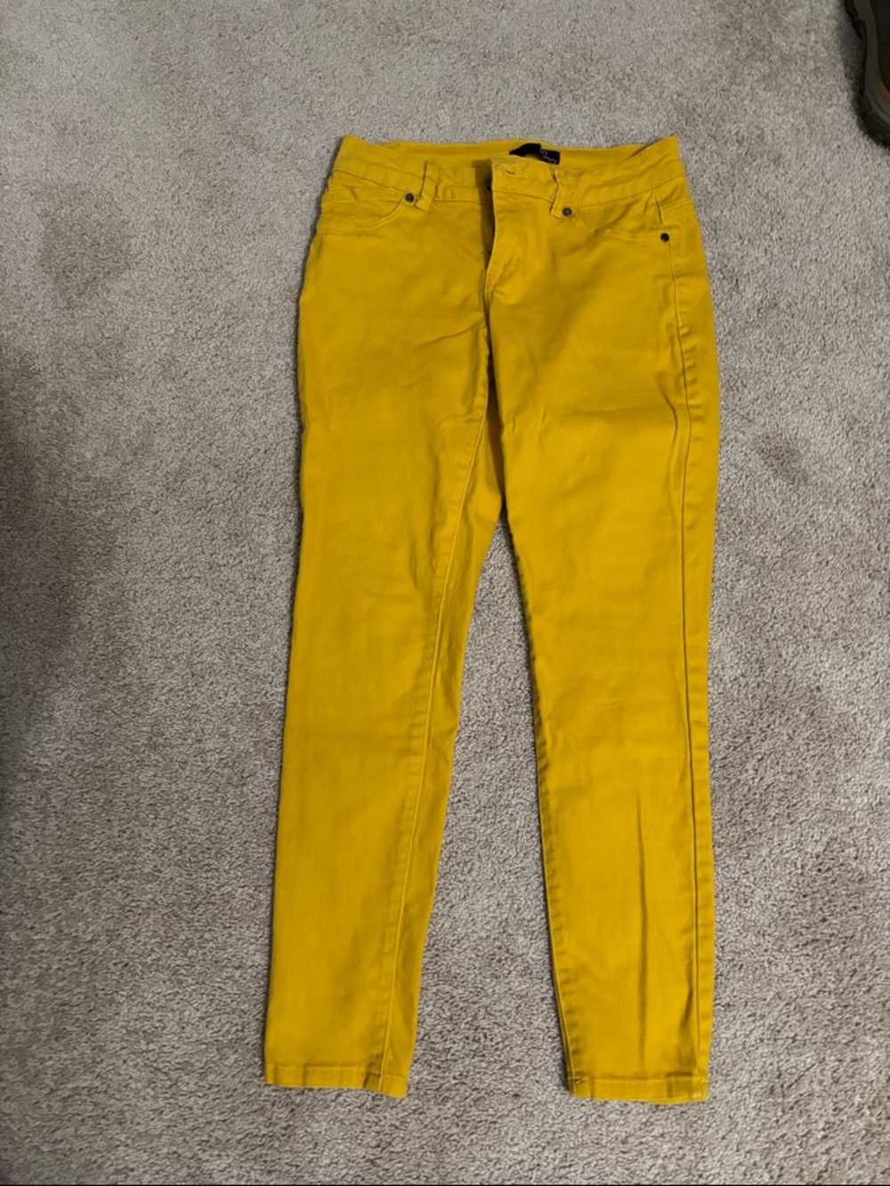 1822 Denim Mustard Skinny Jeans
